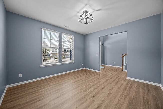 Building Photo - Earn Wealth While Leasing - Like a Homeowner - Lease to Own