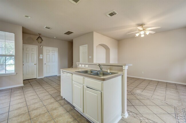 Building Photo - 16535 Cairngrove Ln