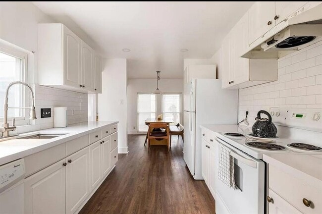 Primary Photo - 2709 Parker Ln