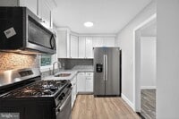 Building Photo - 5708 Mitchell Rd