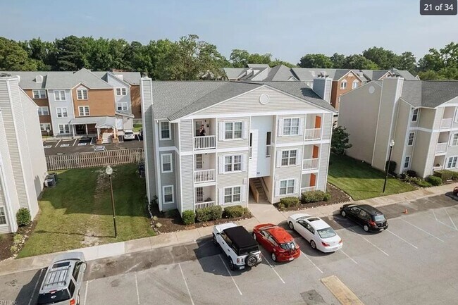 Primary Photo - 2 bedroom 2 full bath condo close to the b...