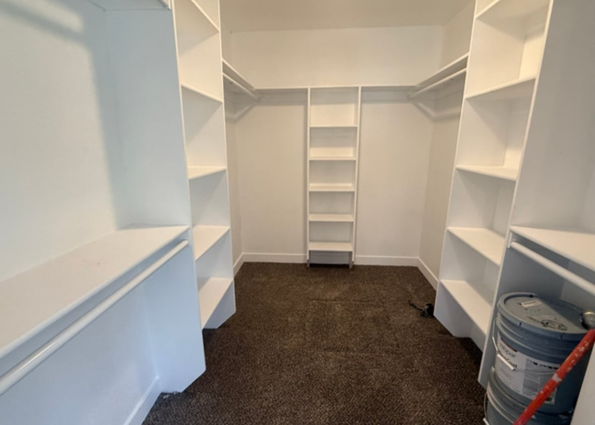 Master Closet - 886 Wood St