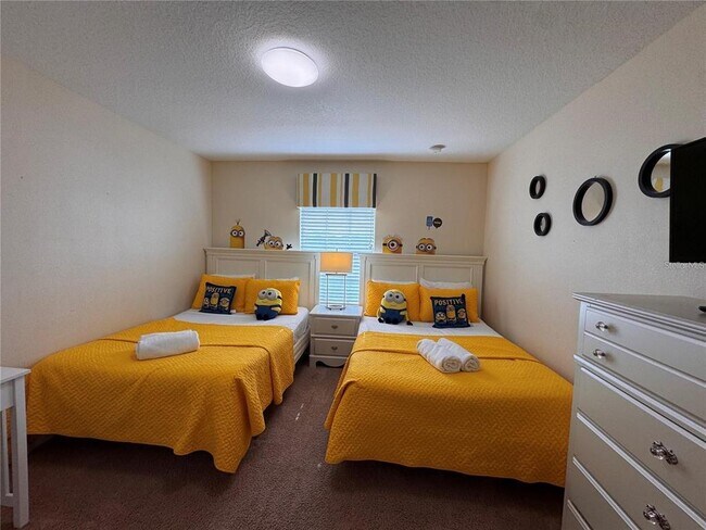 Building Photo - 3075 Beach Palm Ave