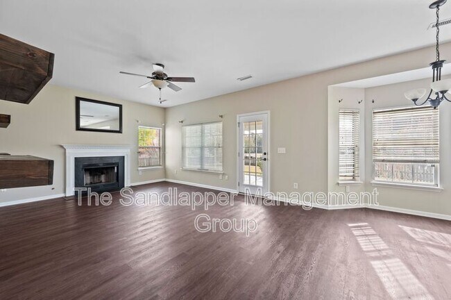 Building Photo - 5025 Weatherstone Rd