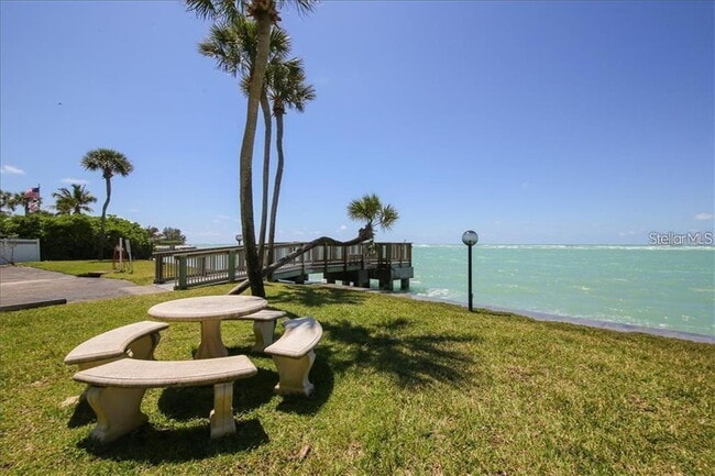 Building Photo - TURNKEY FURNISHED WATERFRONT RENTAL – Live the Island Life on Siesta Key