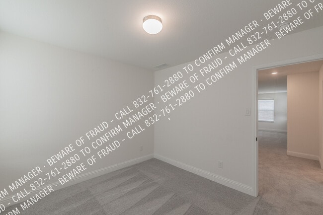 Building Photo - 346 Boroughbridge Dr