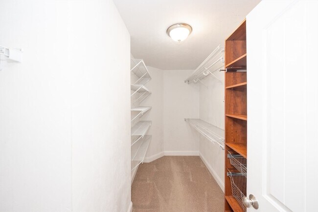 Building Photo - 4 Cyrus Way