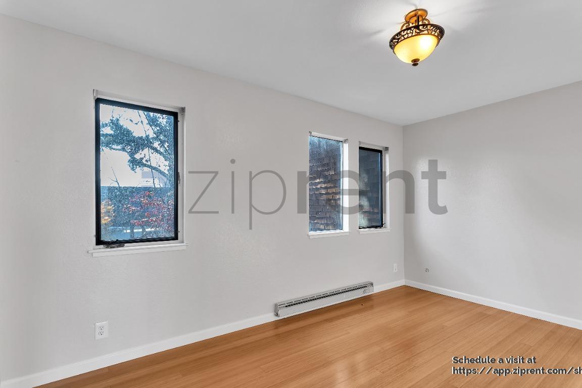 Building Photo - 123 Buckelew St