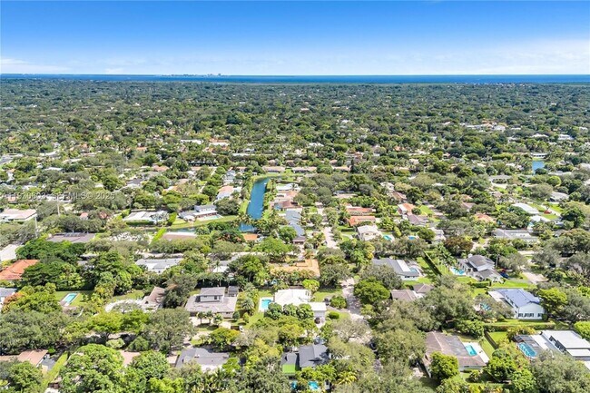 Building Photo - 11340 SW 74th Ct