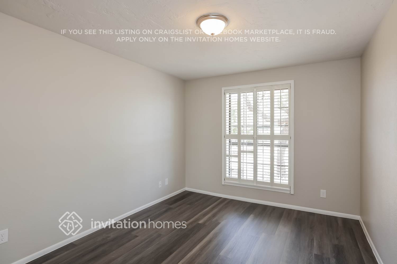 Building Photo - 15230 N 19th Pl