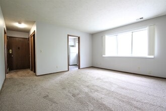 Building Photo - Halcyon Apartments