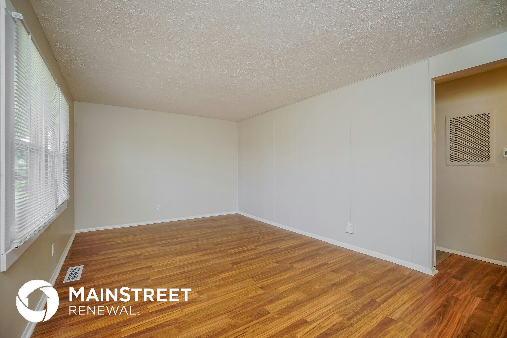 Building Photo - 1290 Elderwood Ave