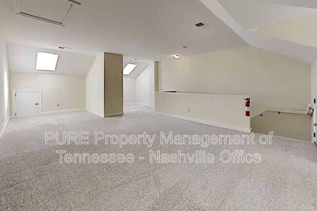 Building Photo - 344 Ardsley Pl