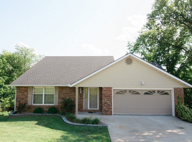 Primary Photo - 2309 Colonial Hills Rd