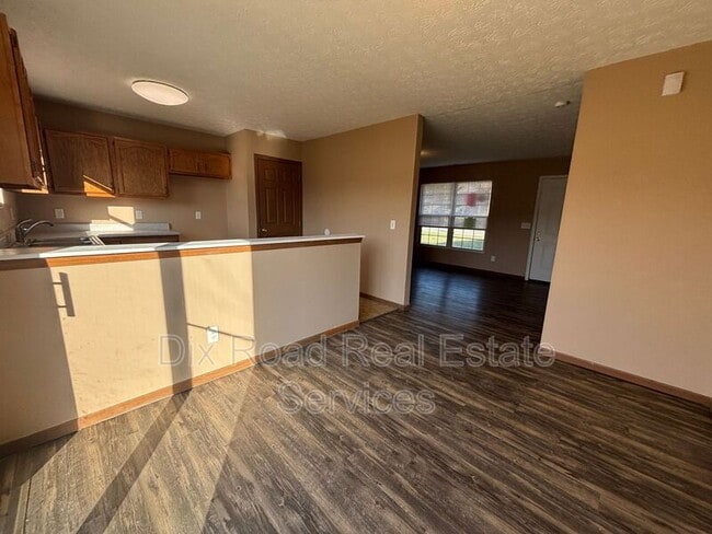 Building Photo - 3821 Cavanaugh Rd