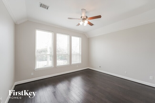 Building Photo - 10514 Hartfield Bluff Ln
