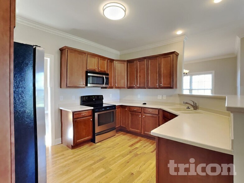 Building Photo - 1410 Deerskin Ct