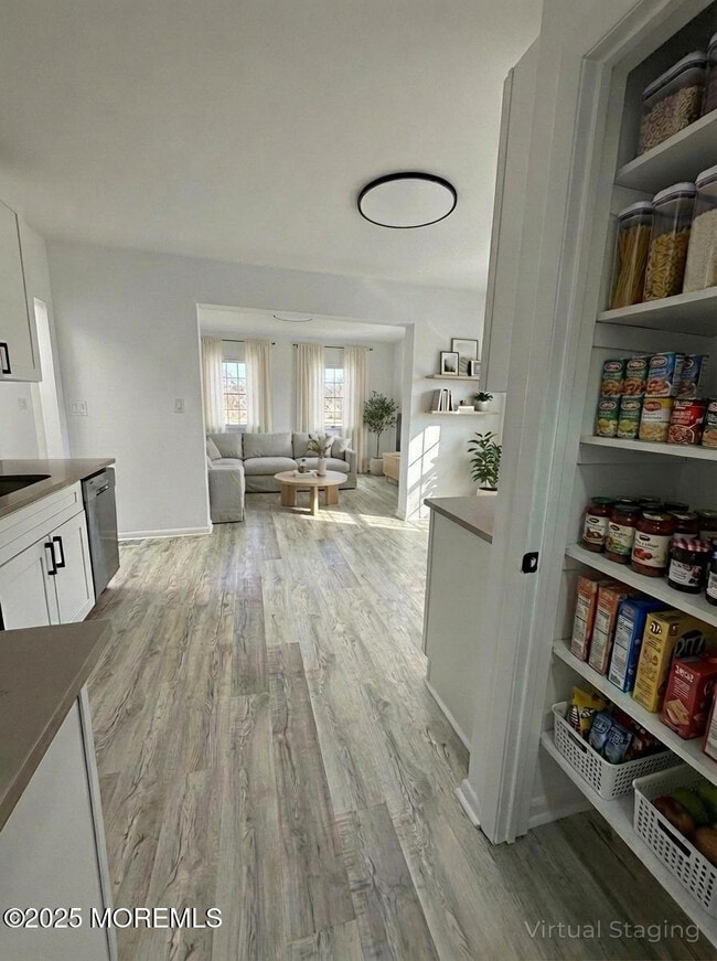 Building Photo - 14 W 3rd St