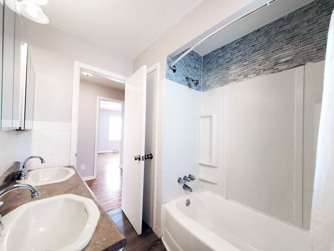 Building Photo - 4095 Bluestone Rd