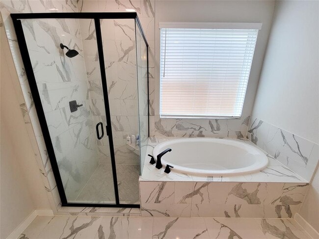 Building Photo - 31526 Beacon Cove Trl