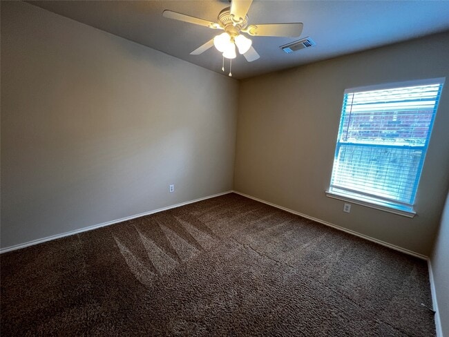 Building Photo - 2415 Sandy Fields Ln