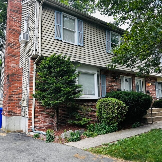 Building Photo - 88 Mt Pleasant St