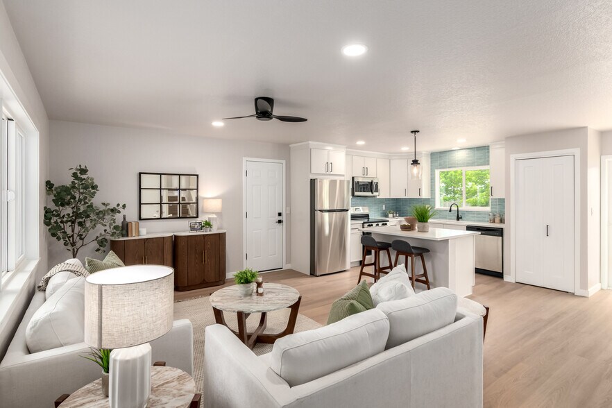 Building Photo - 1011 Yeager Dr