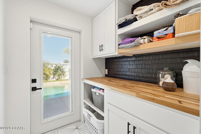 Building Photo - 165 Ormond Pkwy