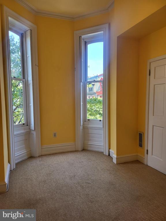 Building Photo - 2226 Delancey St