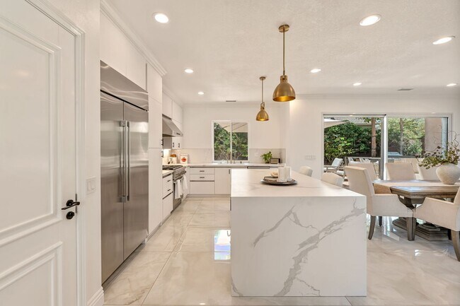 Building Photo - Luxurious French Country Estate in Ladera Ranch – Fully Furnished with Flexible Short-Term Lease ...