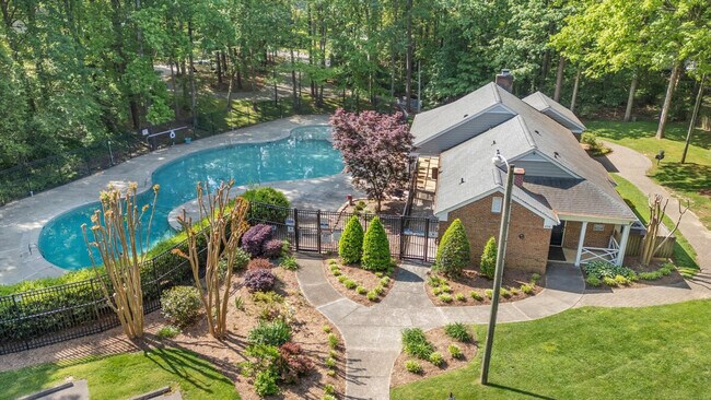 Building Photo - 107 Barbary Ct