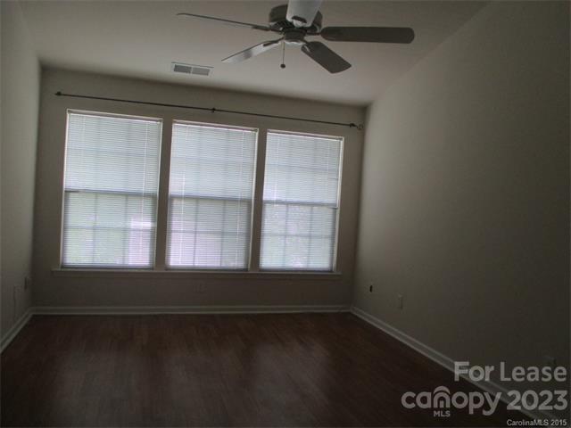 Building Photo - 2029 Chinabrook Ct