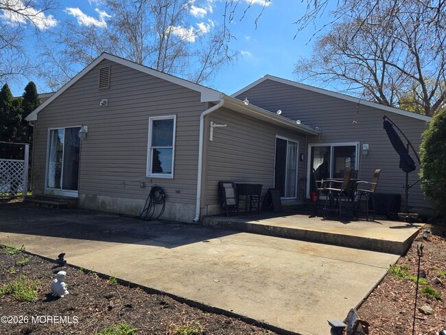 Building Photo - 51 Nautilus Dr