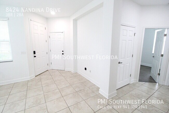 Building Photo - 8424 Nandina Dr