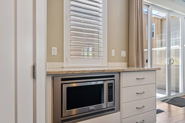 Building Photo - 3846 S Caddis Pl