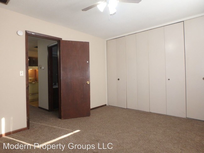 Building Photo - 2300 Sears Ct
