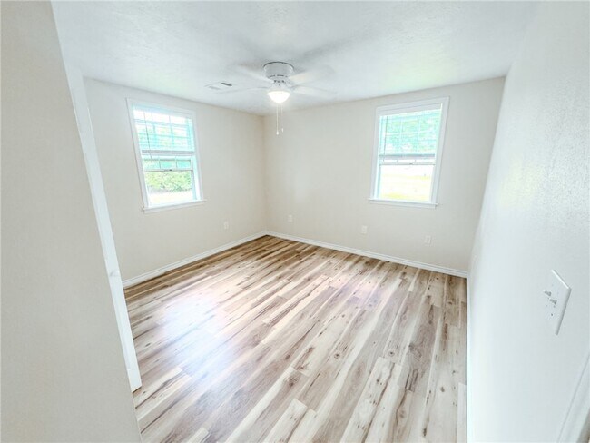 Building Photo - 476 Co Rd 118