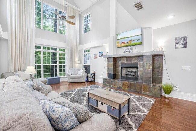 Building Photo - 7914 Gilead Rd