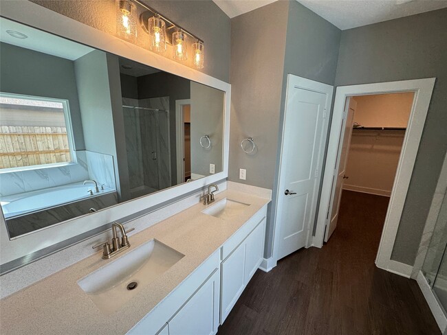 Building Photo - 1710 Serenity Moon Dr
