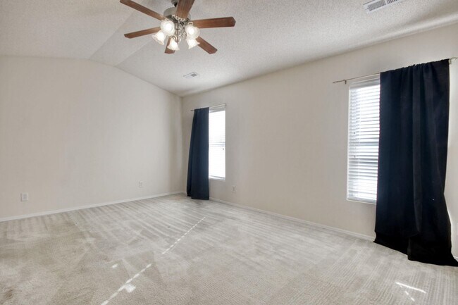 Building Photo - 113 Olde Towne Way