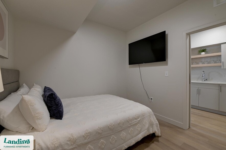 Building Photo - 352 S 500 E