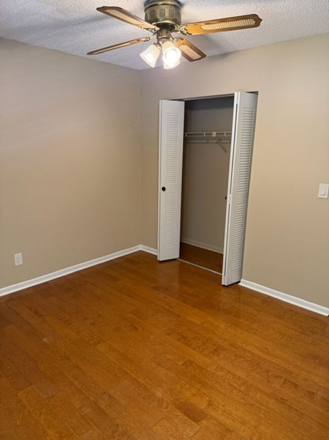 Building Photo - 130 Jasmine Woods Ct