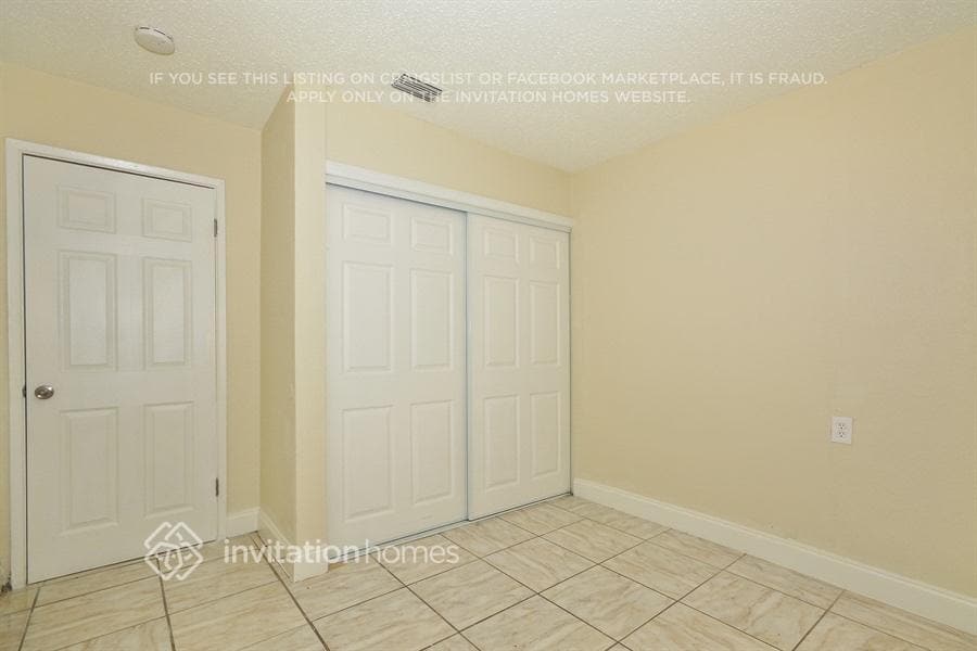 Building Photo - 3792 SW 19th St