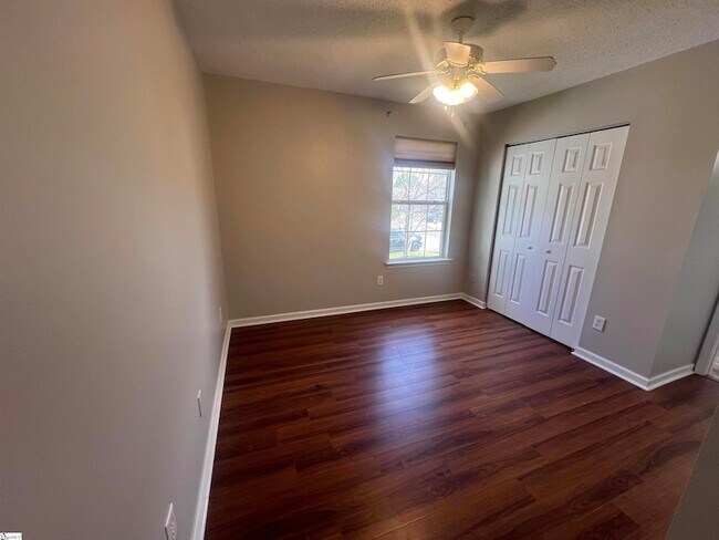 Building Photo - 522 Peach Grove Pl