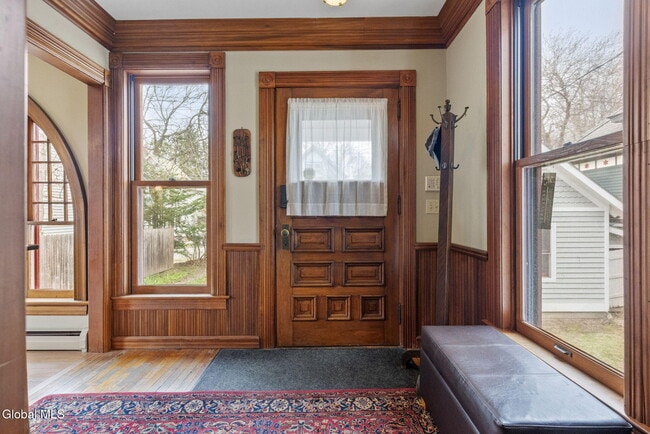 Building Photo - 69 Union Ave