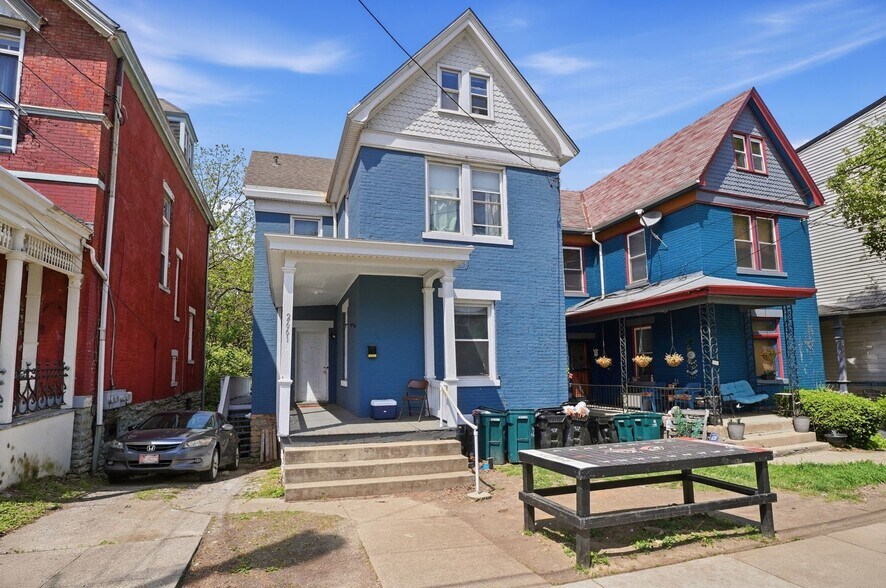 Building Photo - 2661 Bellevue Ave