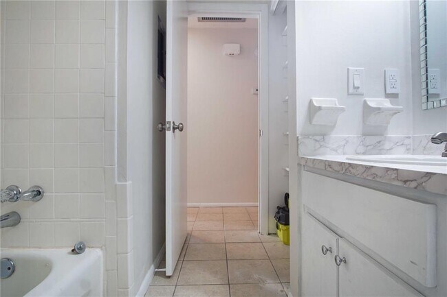 Building Photo - 2287 Avenue G NW