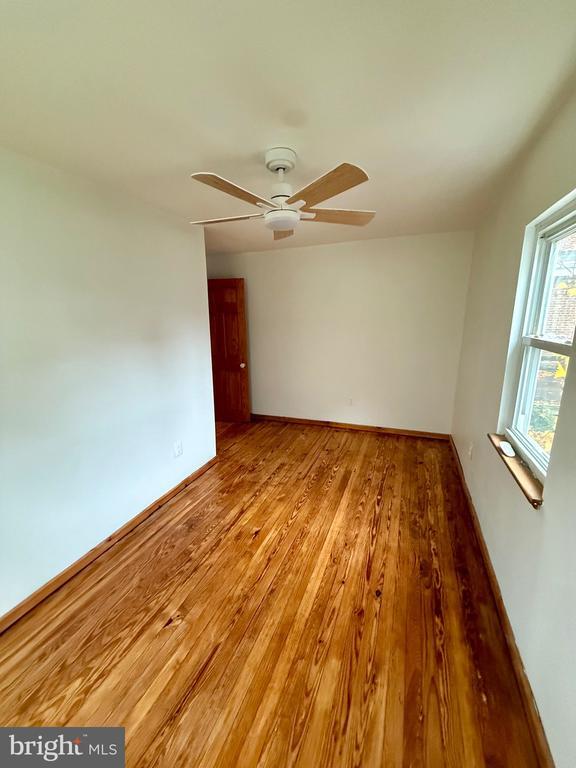 Building Photo - 1249 E Oxford St