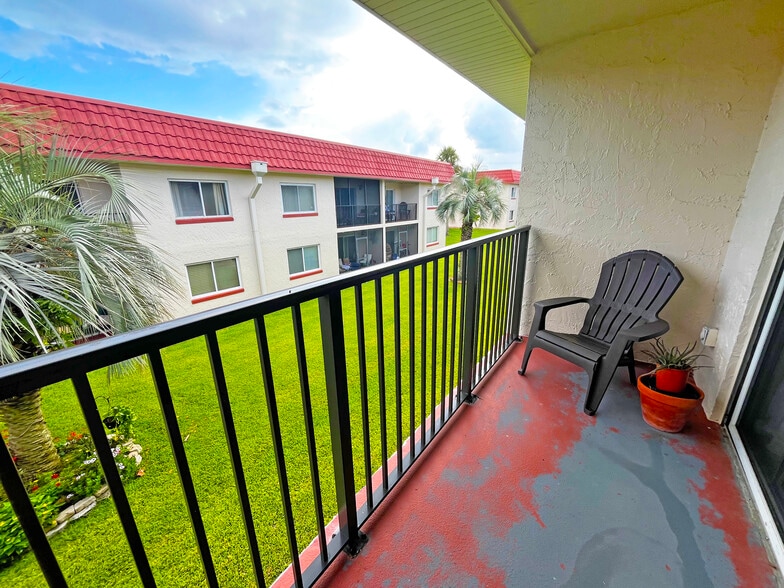 Building Photo - 7175 A1A S