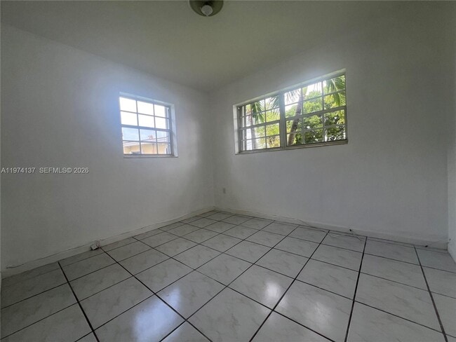 Building Photo - 5829 NW 37th St